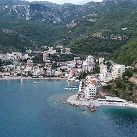 Apartmani Svetionik Budva Eksteriør bilde