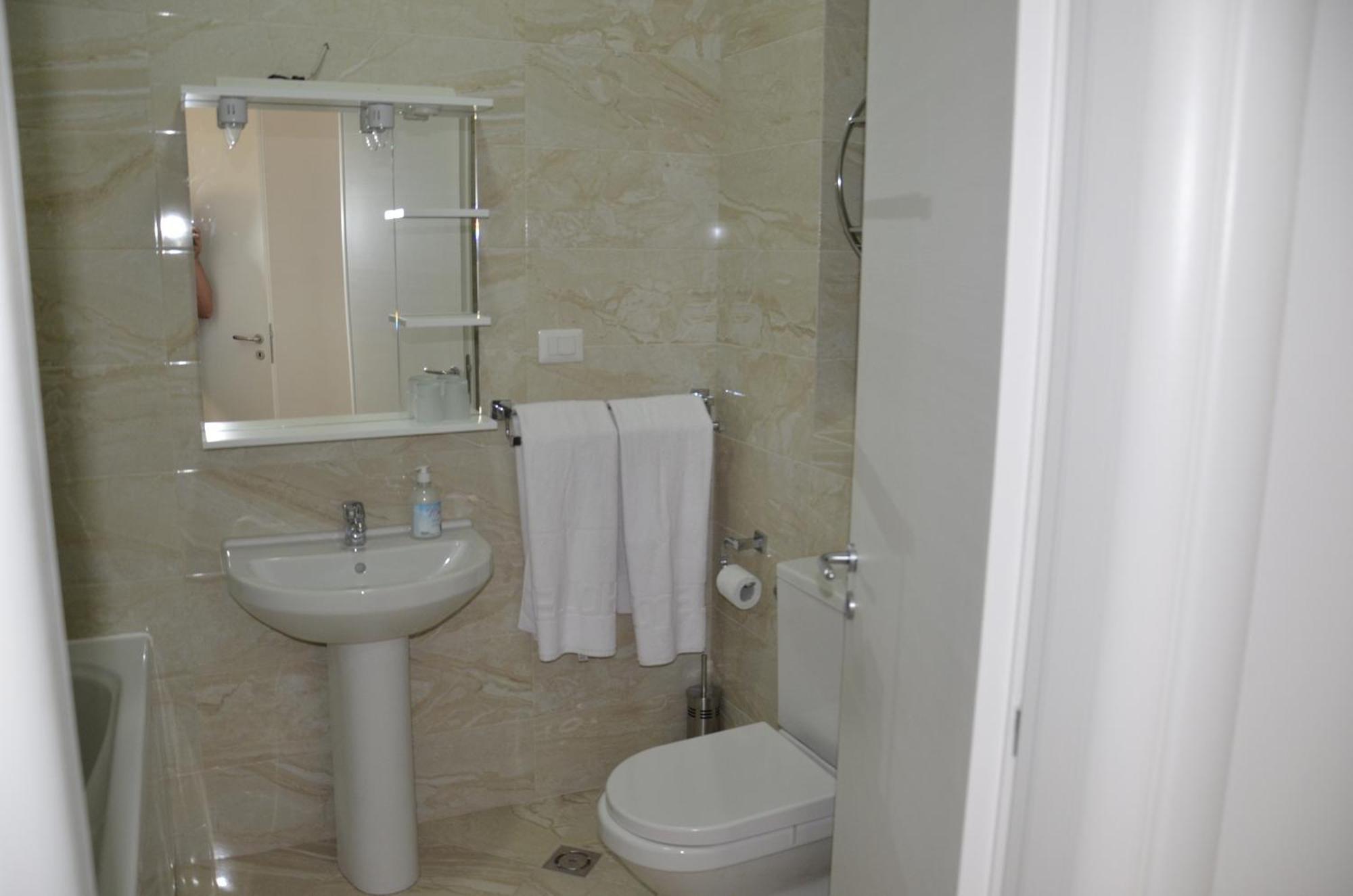 Apartmani Svetionik Budva Rom bilde