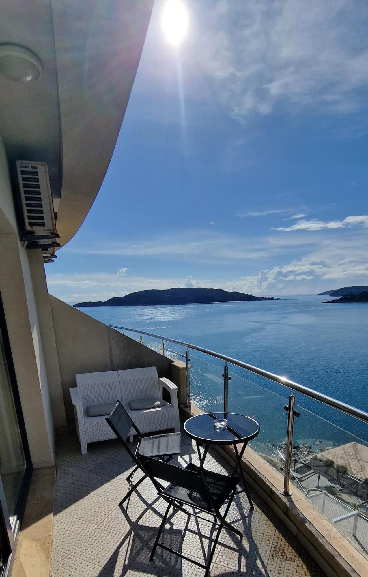 Apartmani Svetionik Budva Eksteriør bilde