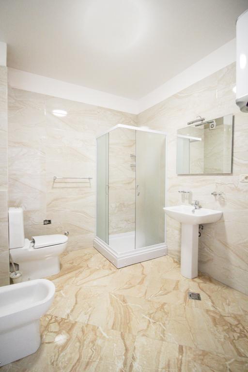 Apartmani Svetionik Budva Eksteriør bilde
