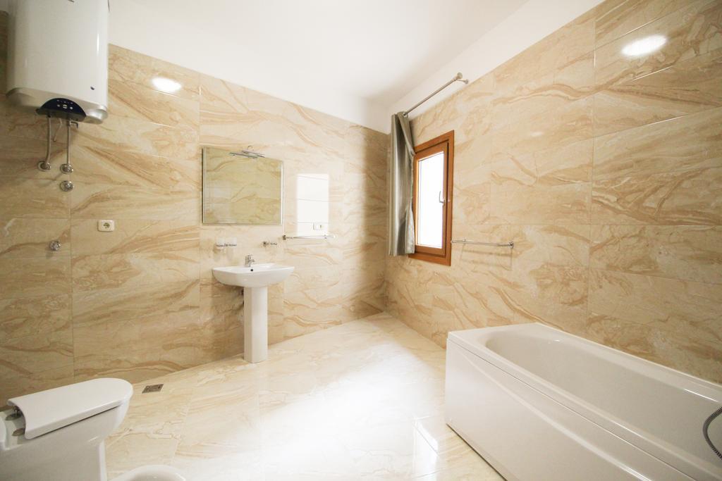 Apartmani Svetionik Budva Eksteriør bilde