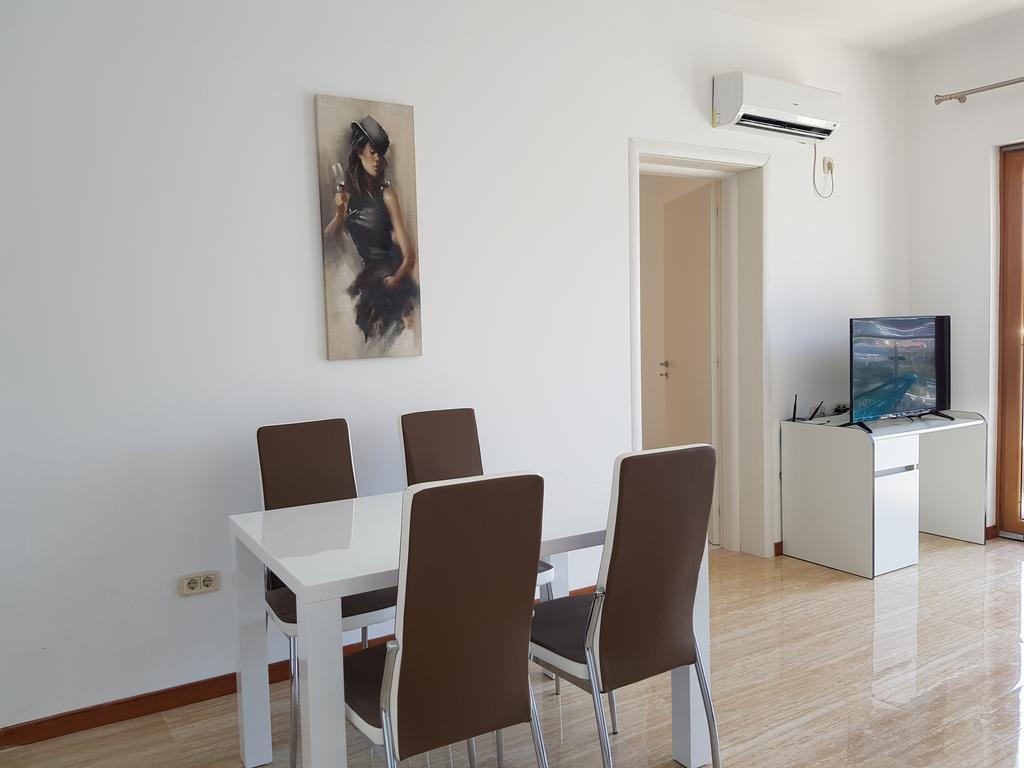 Apartmani Svetionik Budva Eksteriør bilde